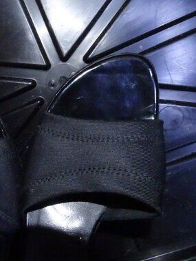 Stuart Weitzman Black Slide Mule Sandals Wide Grosgrain Strap Block Heel